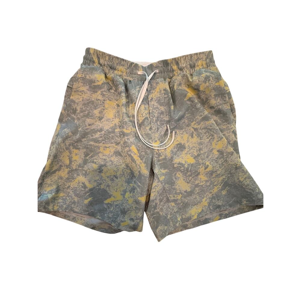 Lululemon Mens Swimshorts/Shorts size S 8"Inseam New Condition